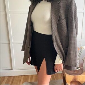 black mini margot skirt with slit